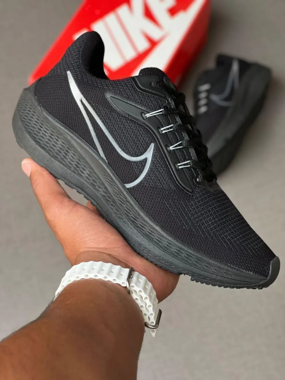 Tênis Nike Preto - Conforto e Estilo