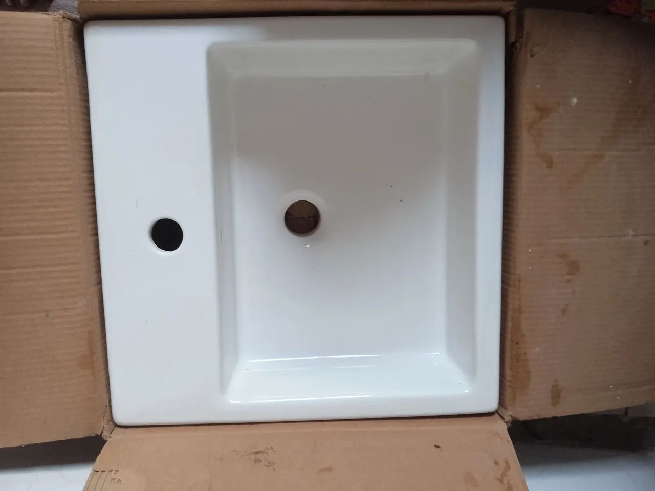 Pia de banheiro branca - Foto 2