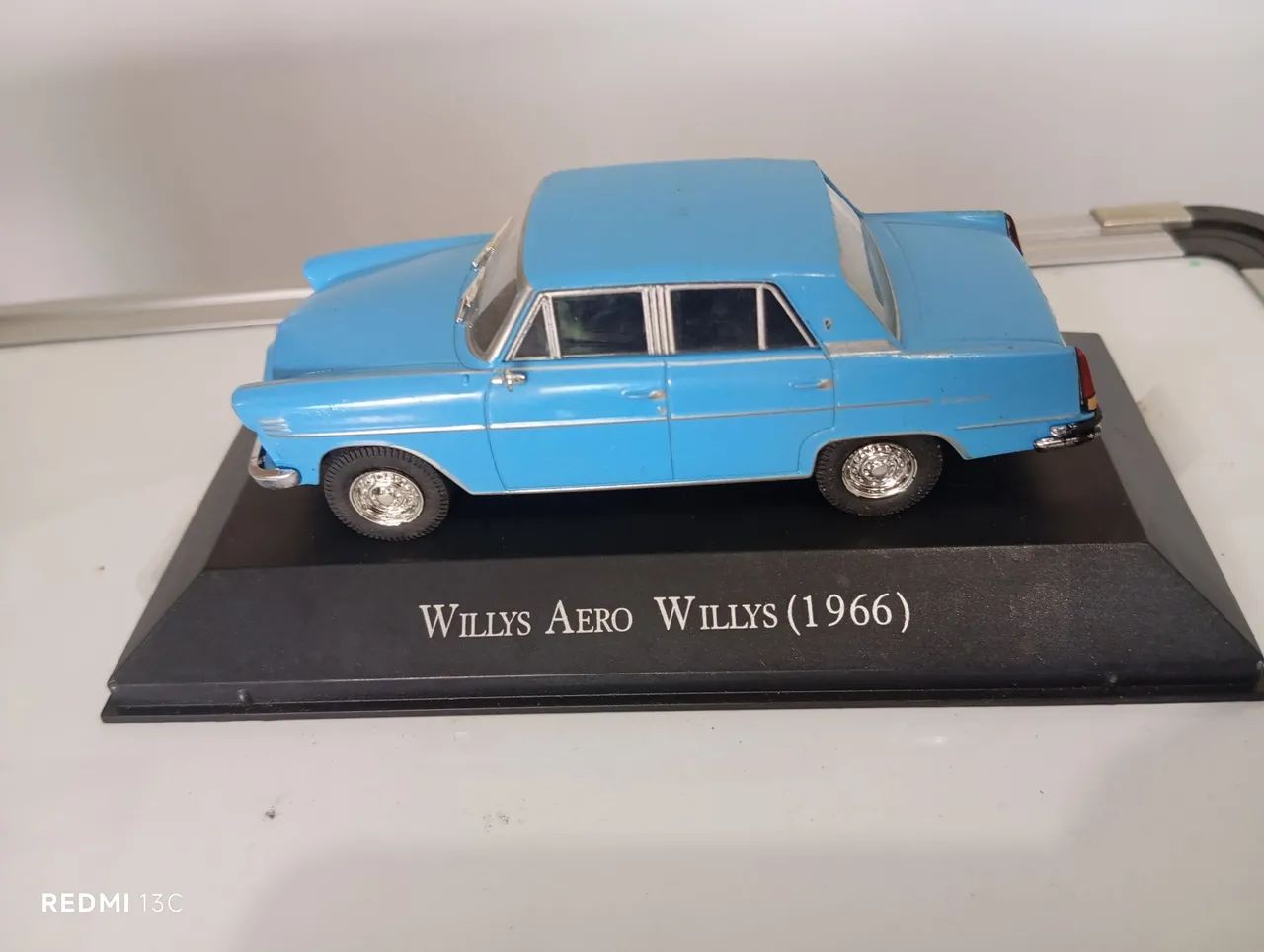 Raridade: Miniatura Willys Aero Willys (1966) - escala 1/43