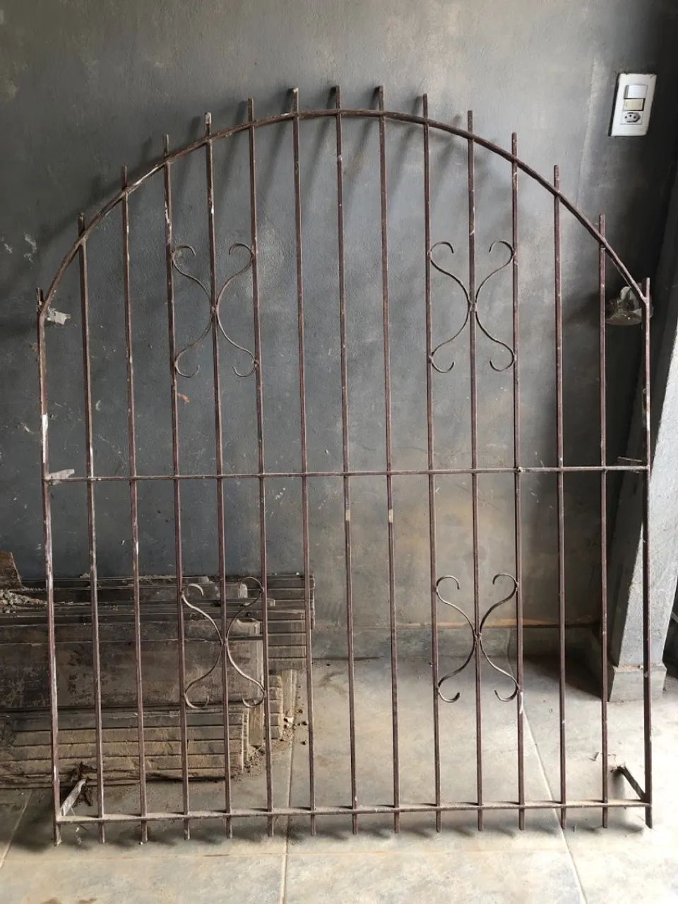 Grade de ferro para Janela de 120x100 colonial