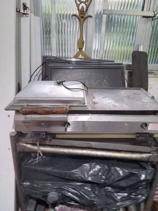 Vendo,no só  esse material para montagem  de lanchonete . - Foto 3