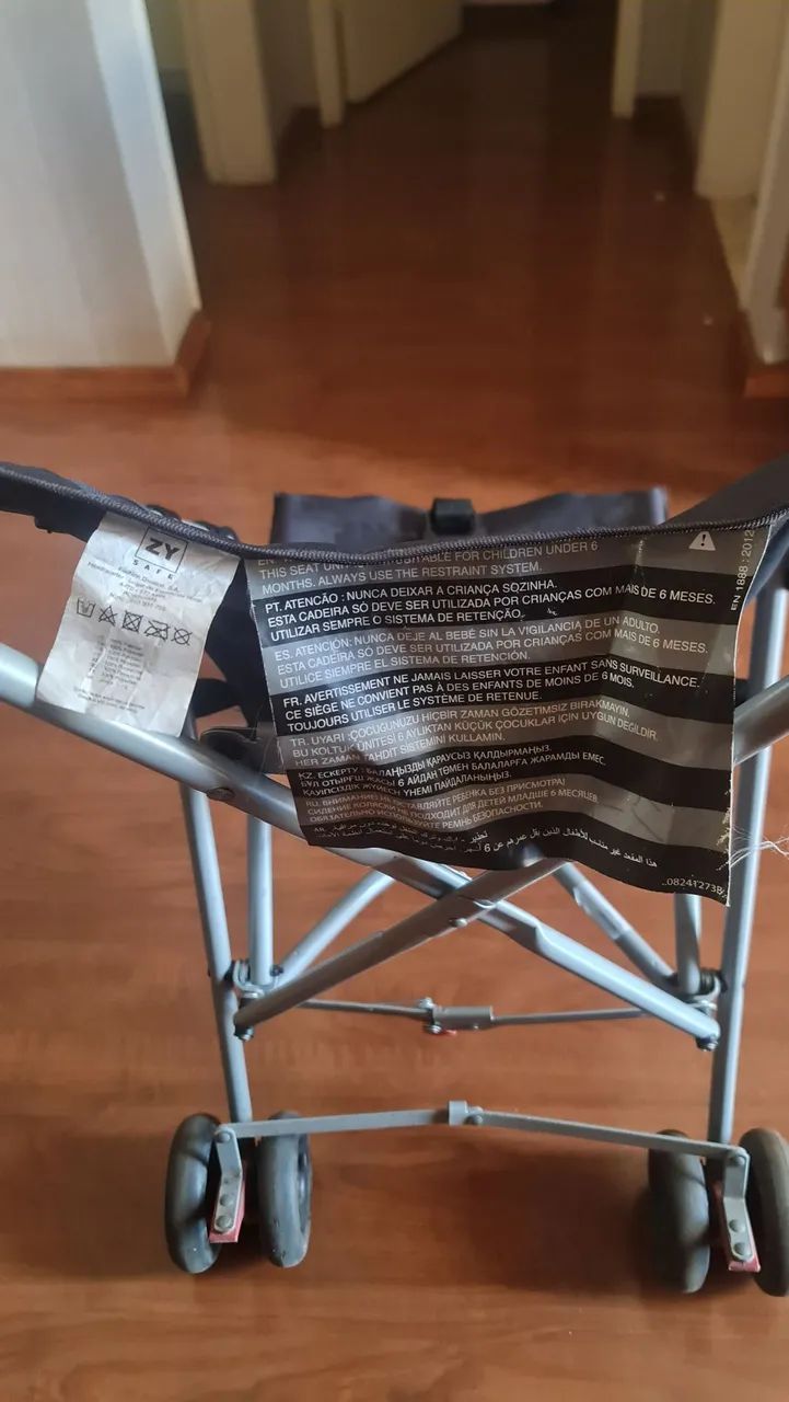 Carrinho de Bebê Compacto e Leve - Foto 5