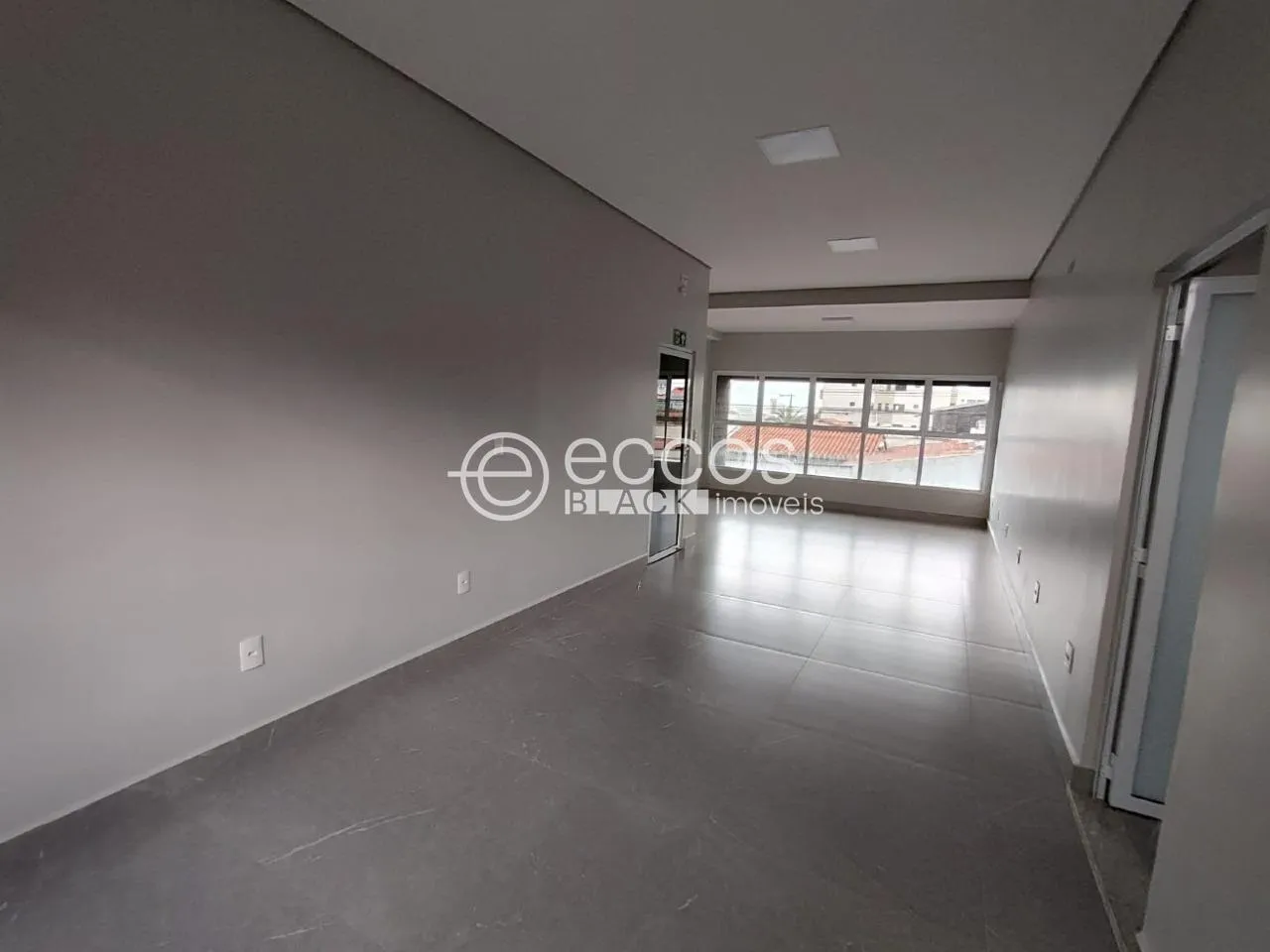 Sala comercial para aluguel, Umuarama - Uberlândia/MG