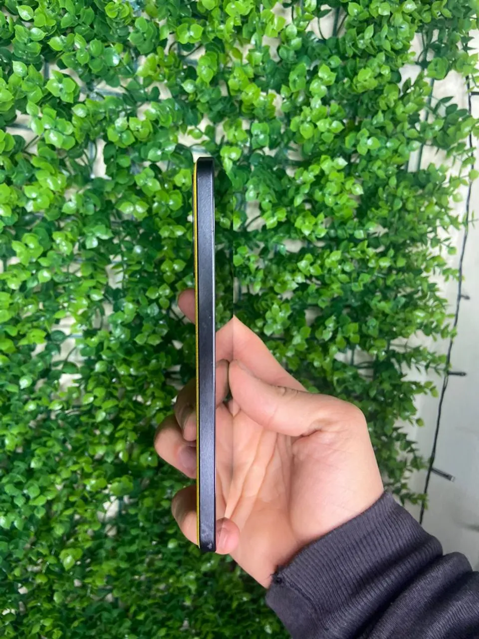 Poco X6 Pro 5G - 512GB / 12GB RAM - Amarelo com couro<br>
