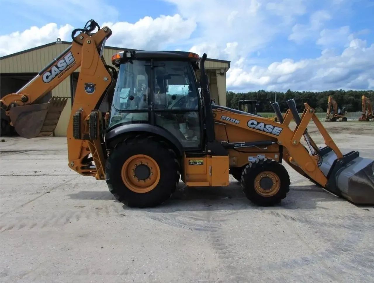 Retroescavadeira Case 580n 4x4 2020  - Foto 6