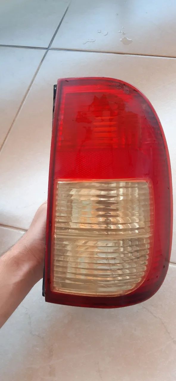 Par Lanternas Traseiras Saveiro G2/G3/G4 - Foto 4