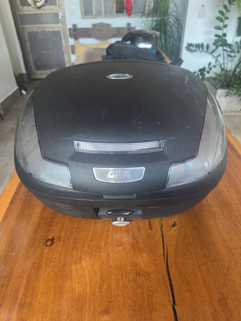 Baú Bauleto Moto Monolock E470n Simply 47 Litros - Givi Fumê