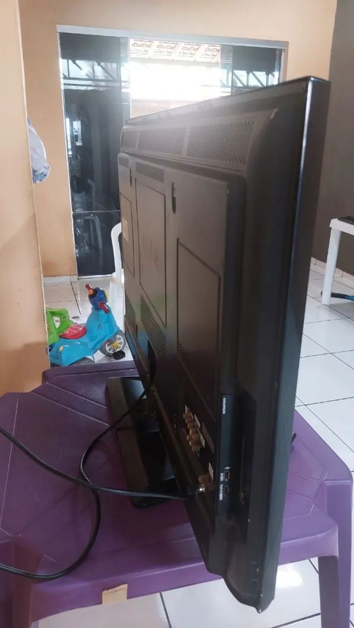 Tv LG 43 polegadad semi Nova - Foto 3