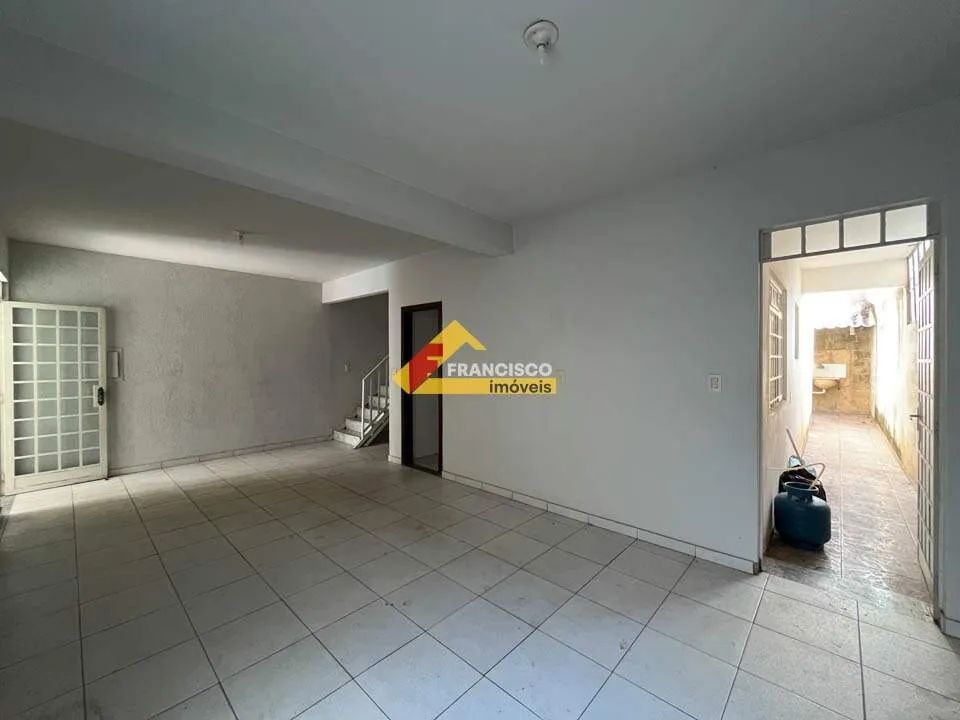 Casa localizada no bairro Centro - Foto 2