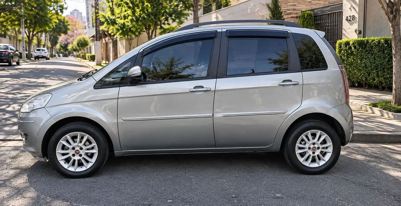 Fiat Idea Attractive 1.4 Fire Flex 8V 5P 2013 - Foto 2