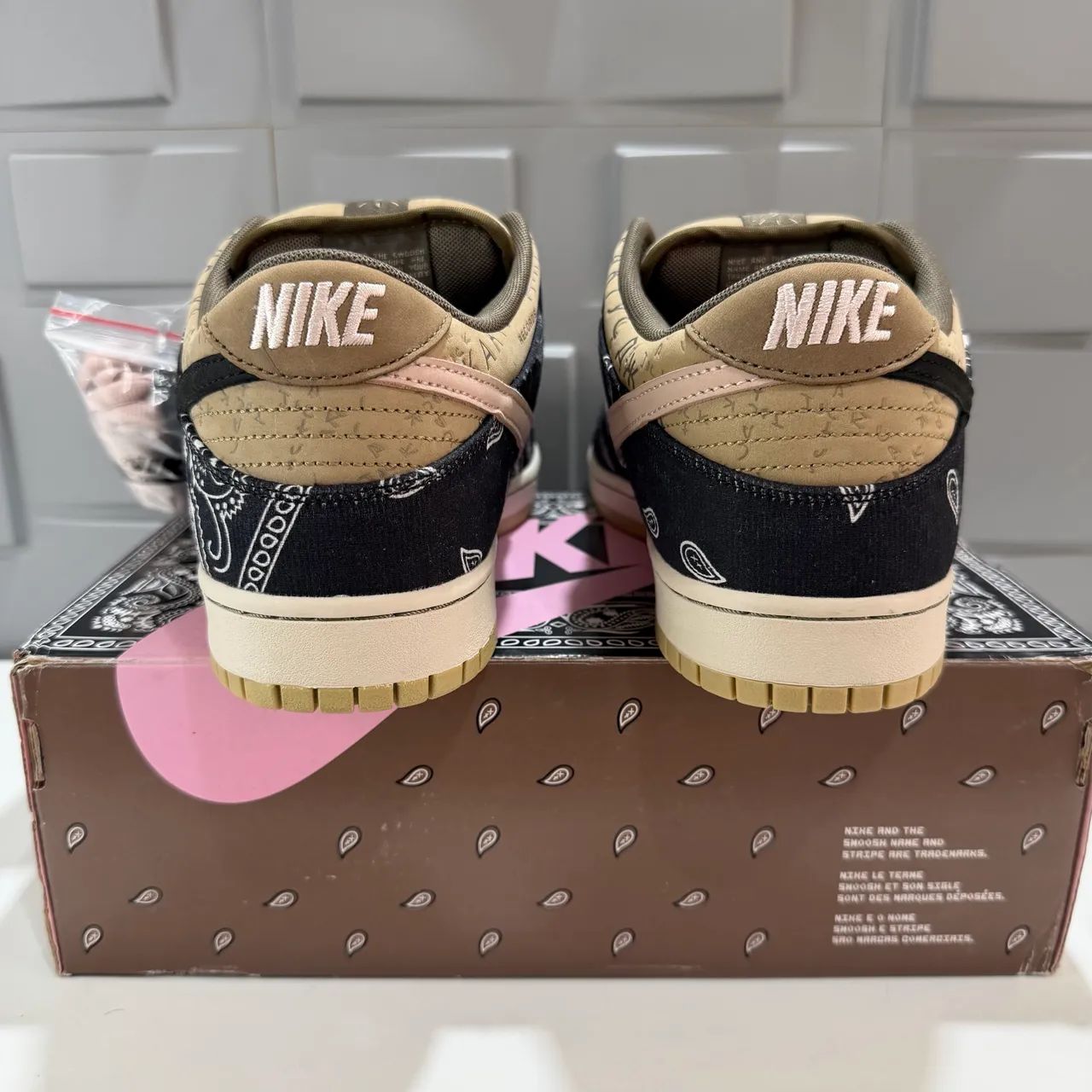 Nike Dunk Low SB x Travis Scott Cactus Jack 44 - Foto 5