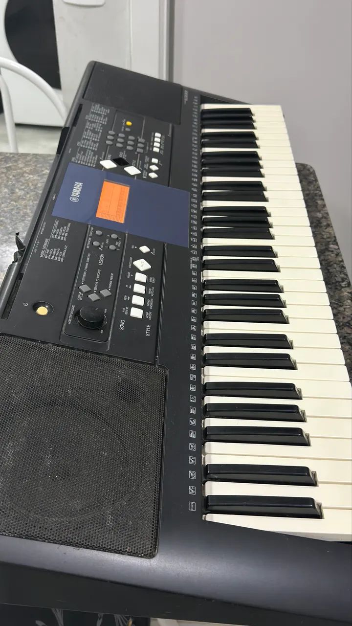 Teclado Yamaha psr e333 - Foto 4