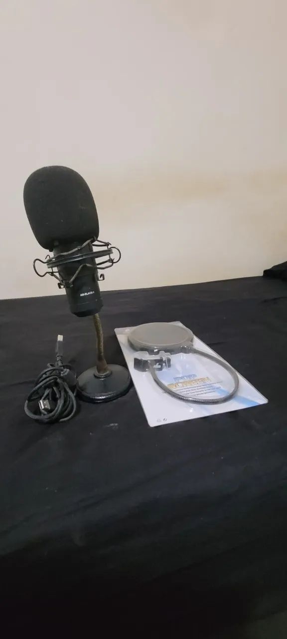 Microfone Arcano AM-BLACK-1 USB + Pedestal + Shock Mount + Pop Filter - Foto 2