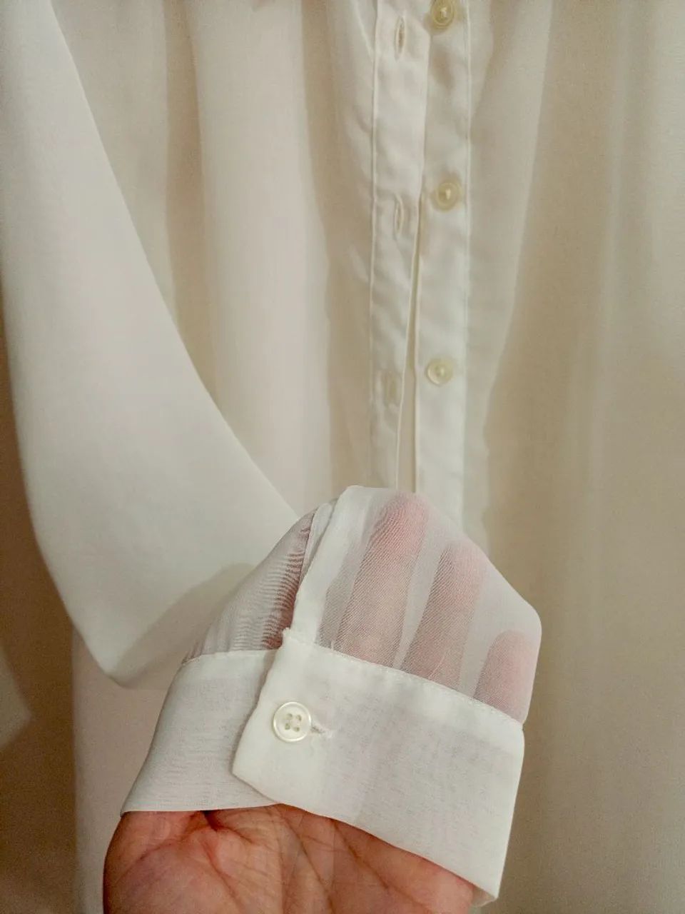 Blusa linda de Chiffon e gola bordada de pérolas  - Foto 2