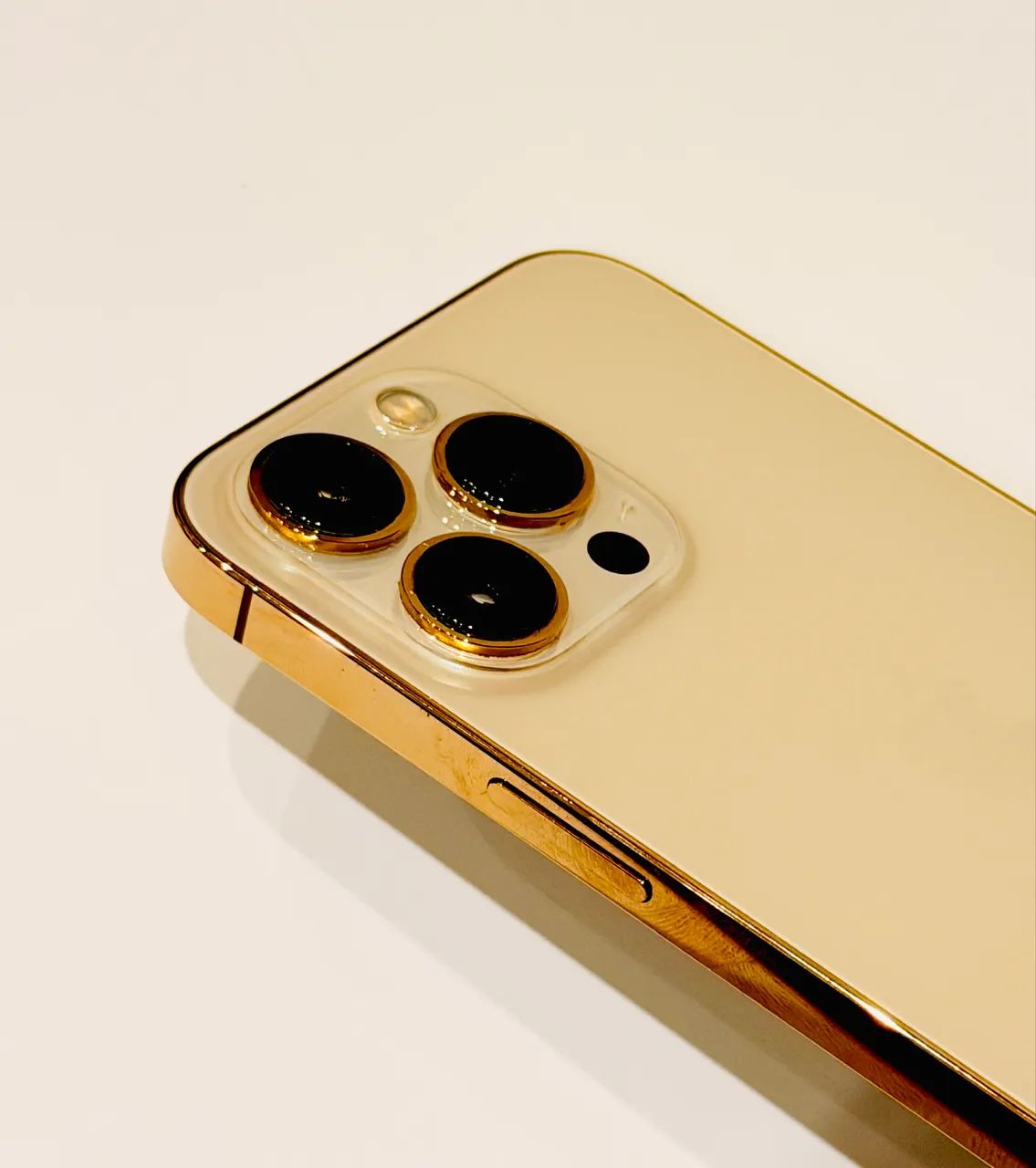 Apple iPhone 13 Pro 512GB Dourado - Celulares e Smartphones