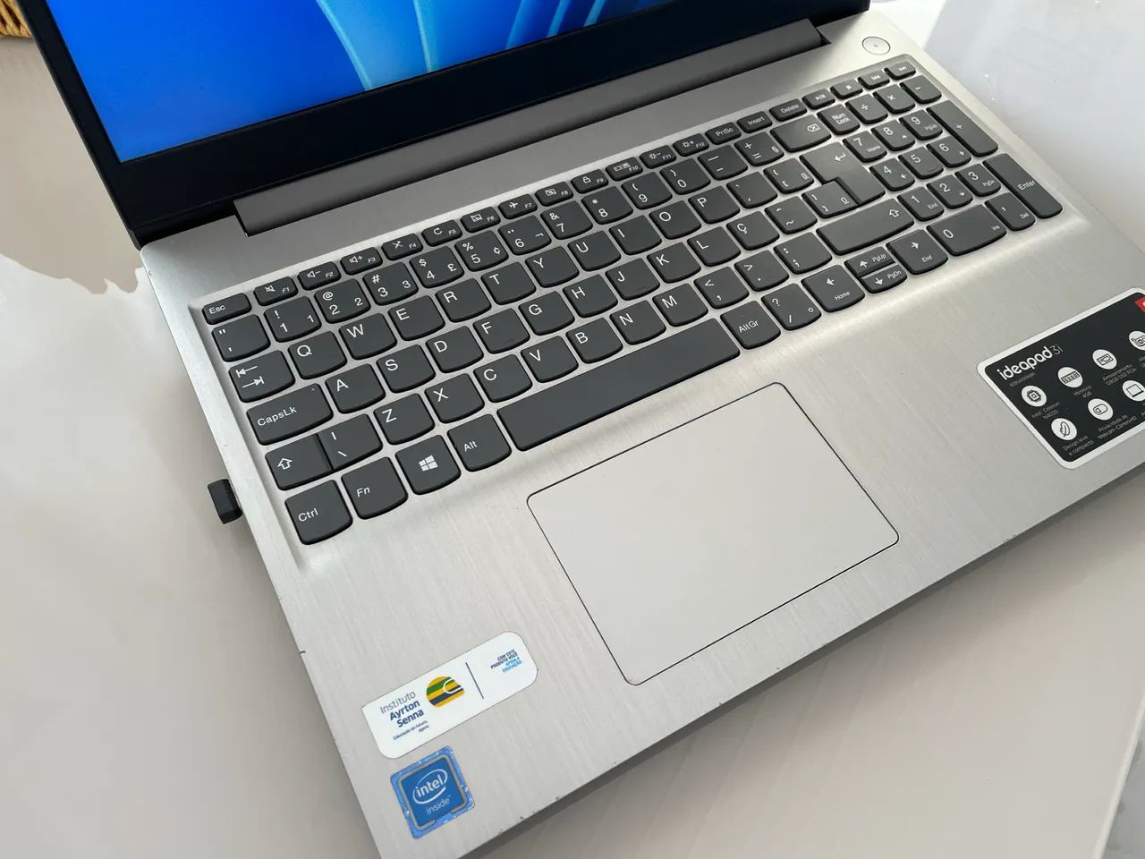 Vendo Notebook Lenovo