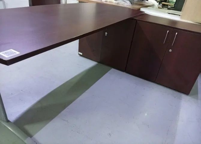 Mesa Modelo Diretor Para Escritório - Foto 5