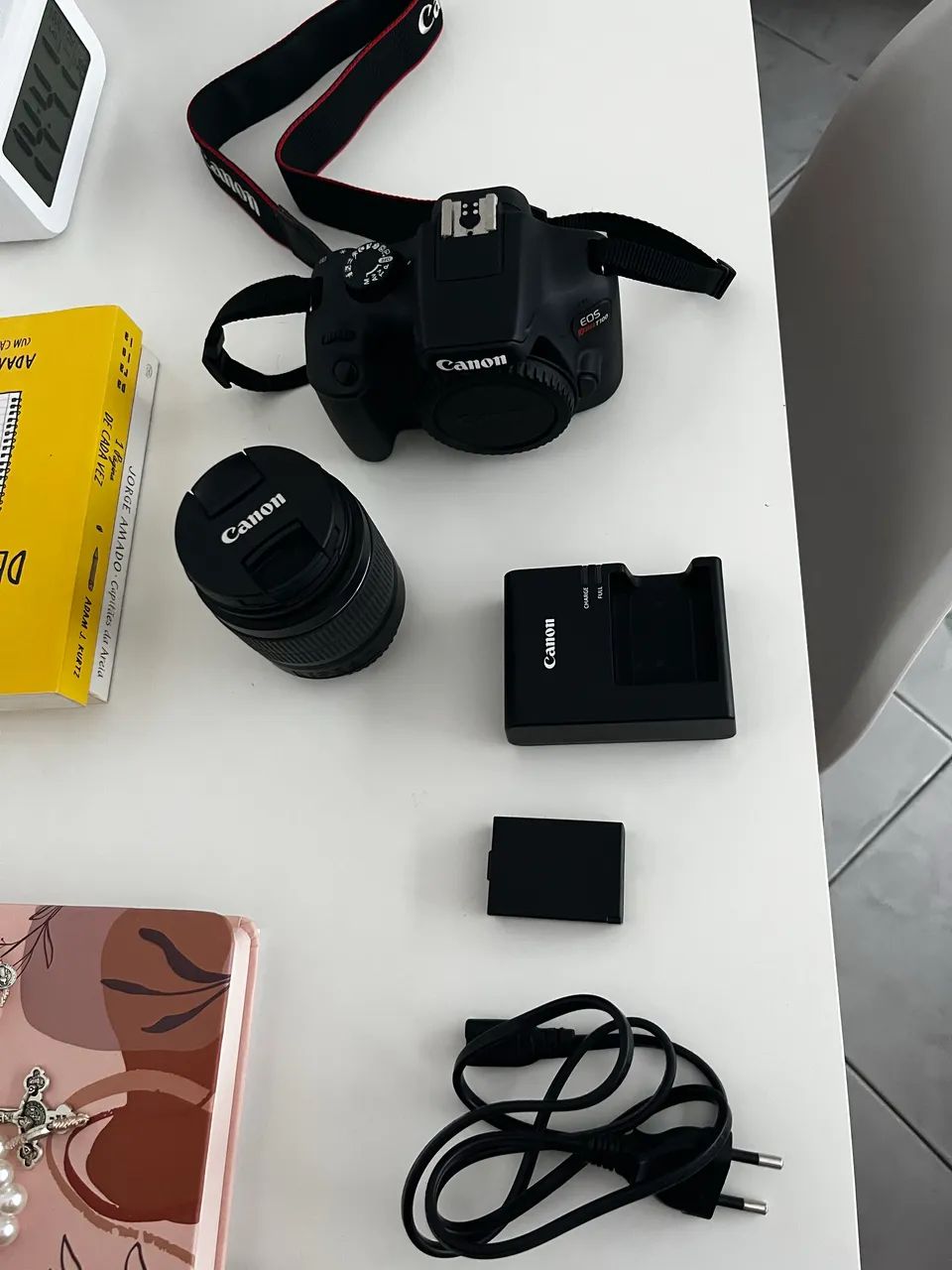 Câmera Canon T100 USADA EXCELENTE