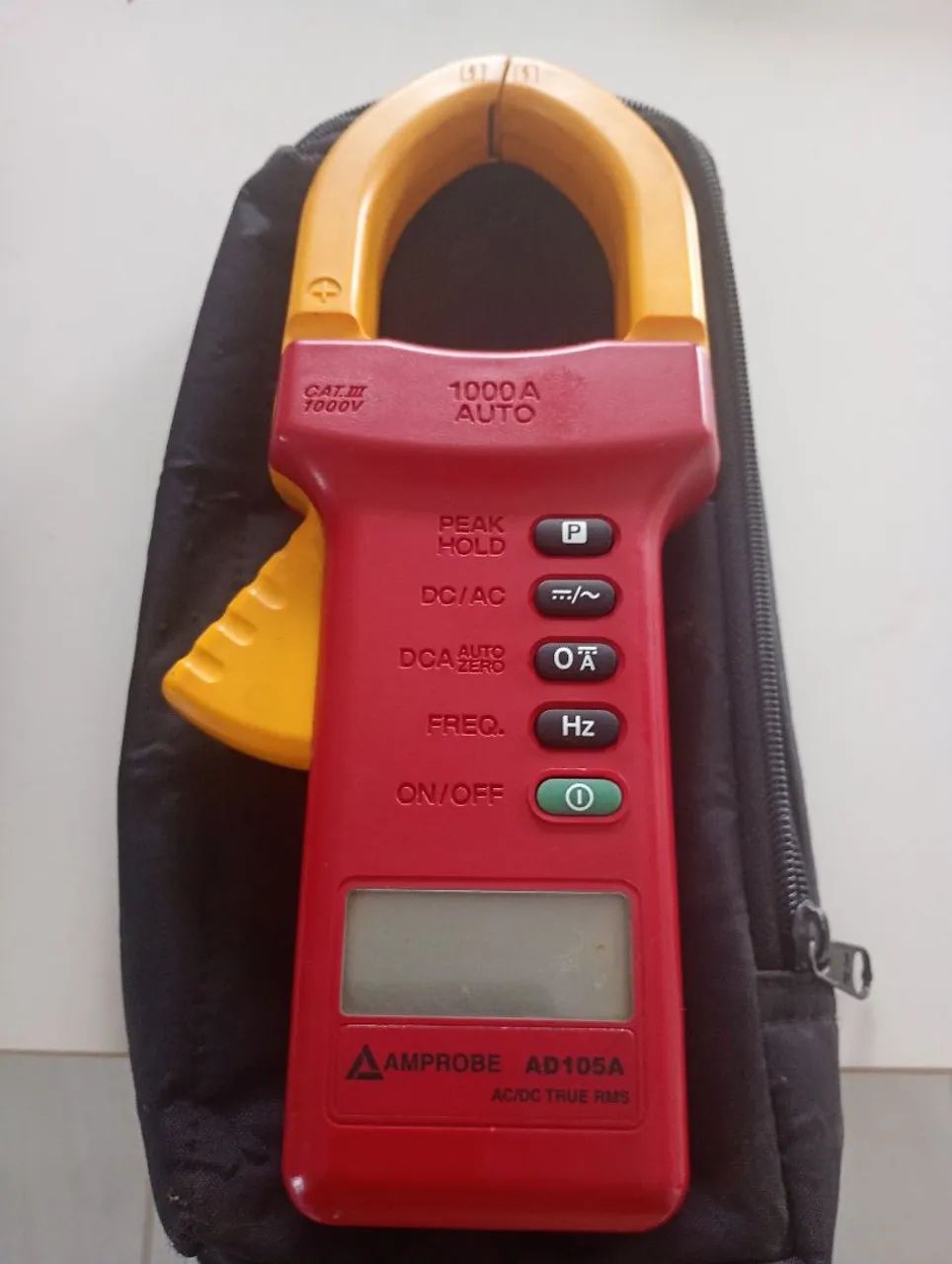 Alicate Amperímetro Amprobe AD105A True RMS 1000A AC/DC - Foto 3