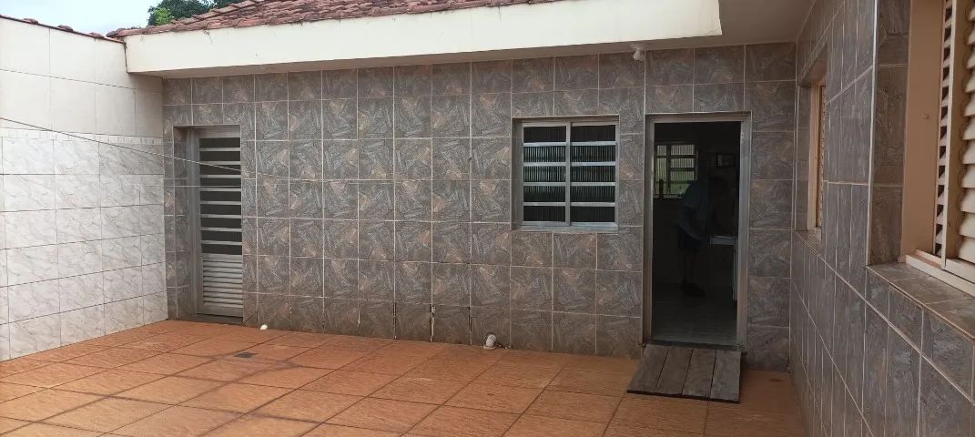 Casa térrea, com 3 quartos na cidade de Uchôa/SP - Foto 5