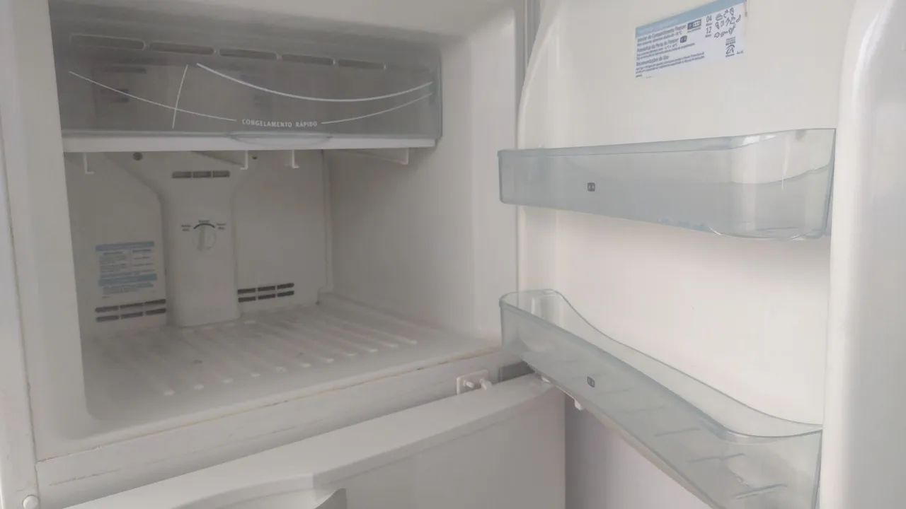Geladeira com defeito  - Foto 2