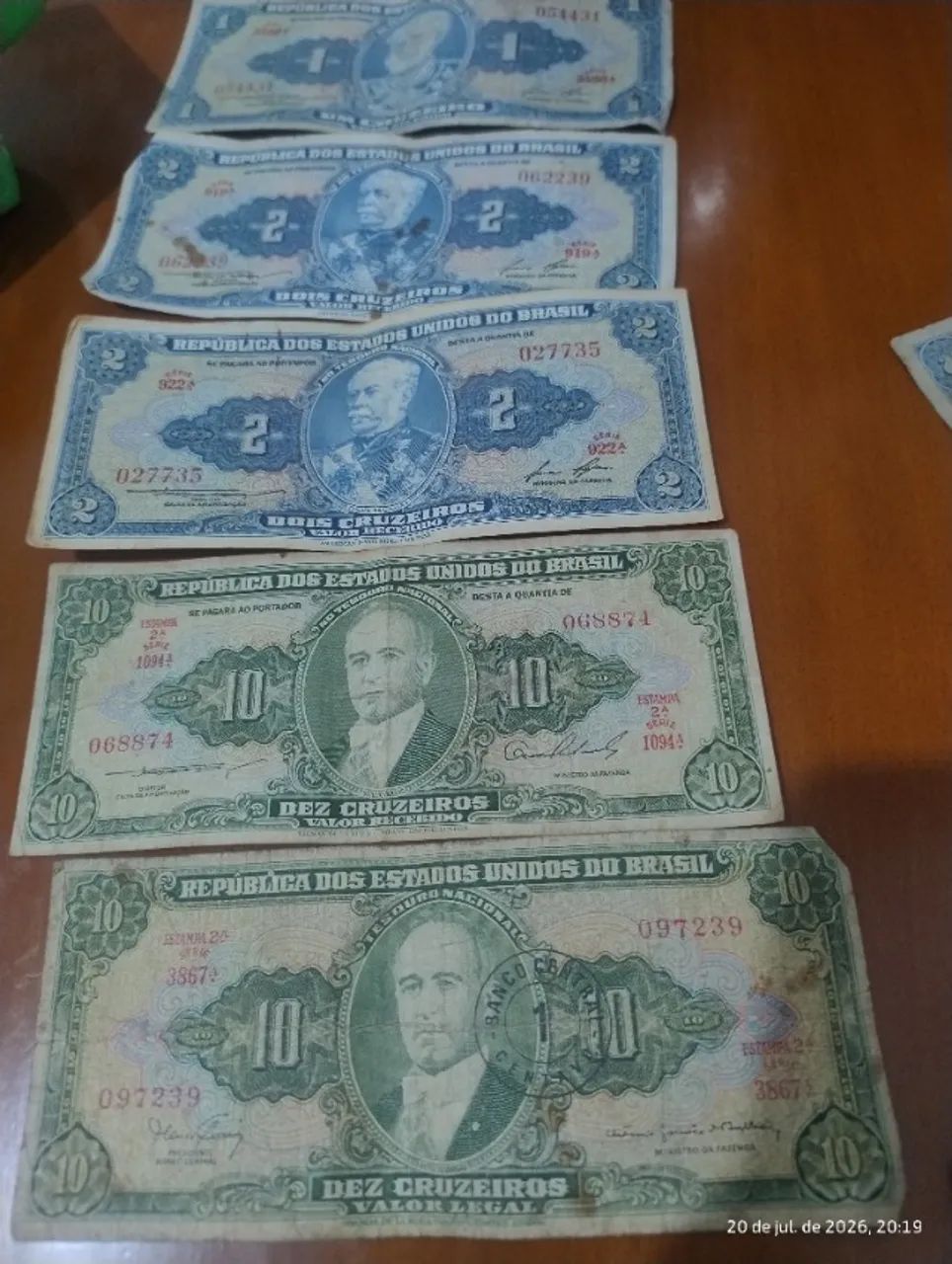 cédulas antigas / tenho várias notas e moedas antigas/aceito ofertas 