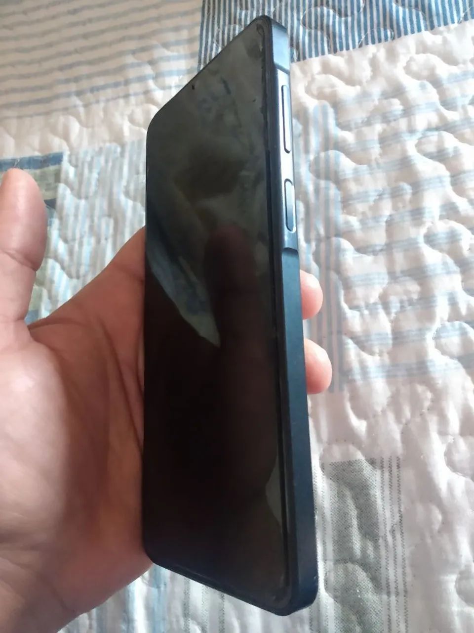 Samsung Galaxy A07 com marcas de uso mais está novo está com a película e tem a capinha - Foto 2