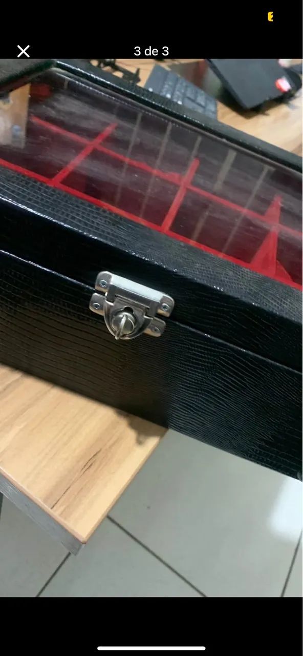 Vendo Maleta de Couro para 12 relógios  - Foto 2