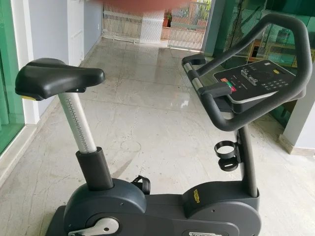 Bicicleta ergometrica Technogym