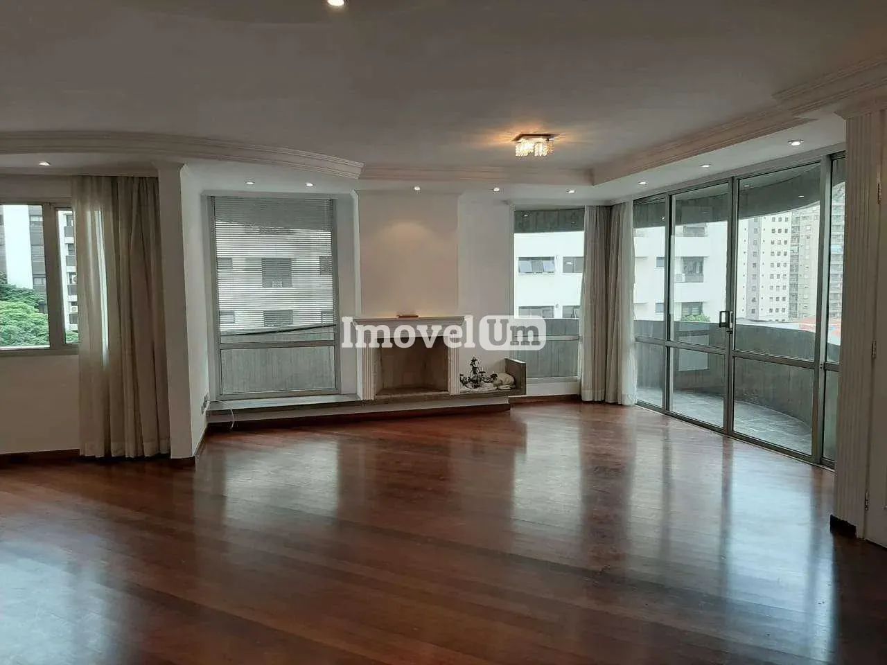 Vila Nova Conceição | Apartamento 3 quartos, sendo 3 suites