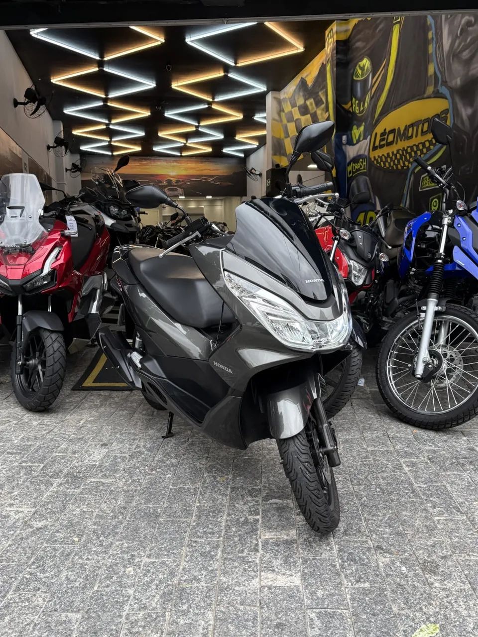 Honda 150/dlx 2017 - 1502536148 | OLX