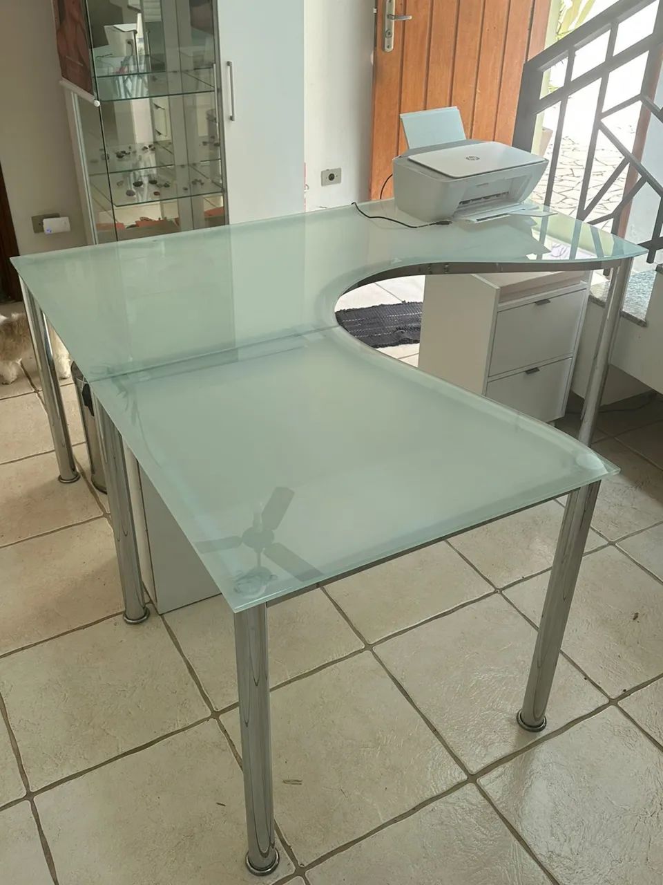Mesa escritório (tampo vidro) - Foto 2