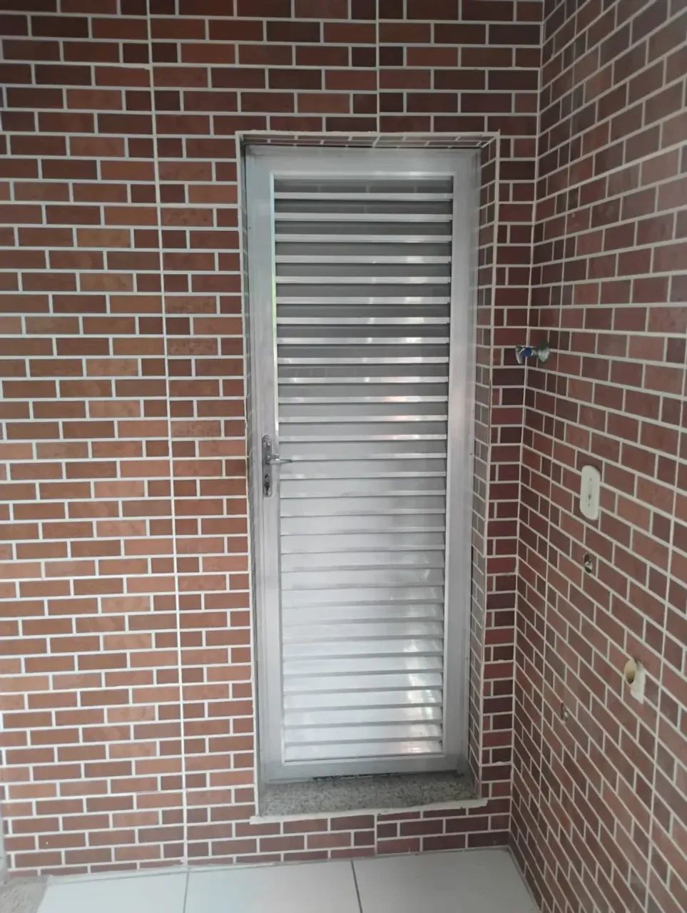 DUAS CASAS COM TOTAL DE 5 QUARTOS EM VILA ROSÁRIO - Foto 5