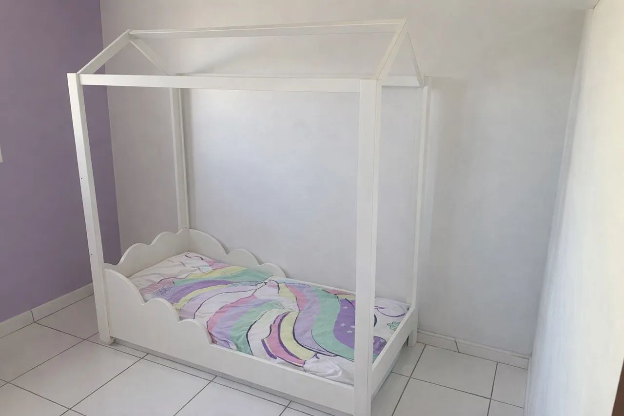 Cama infantil feminina montessoriana ARTESANAL