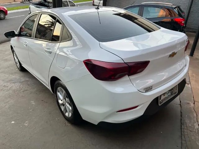 Chevrolet Onix Plus LT 1.0 12V TB Flex Aut. 4P, foto 3 de 9