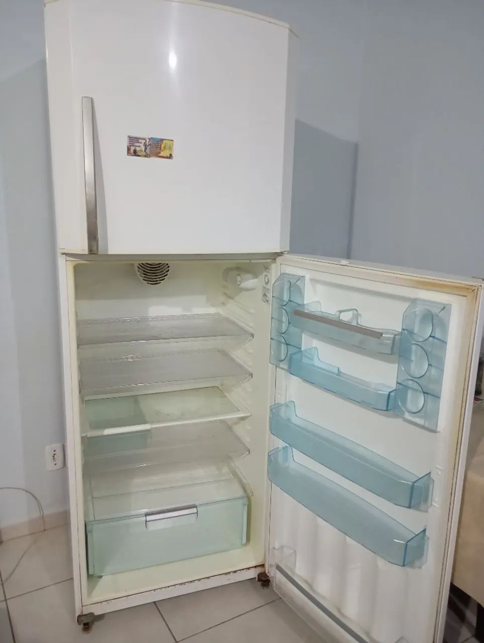 Vende se geladeira Bosh voltagem 110 - Foto 2