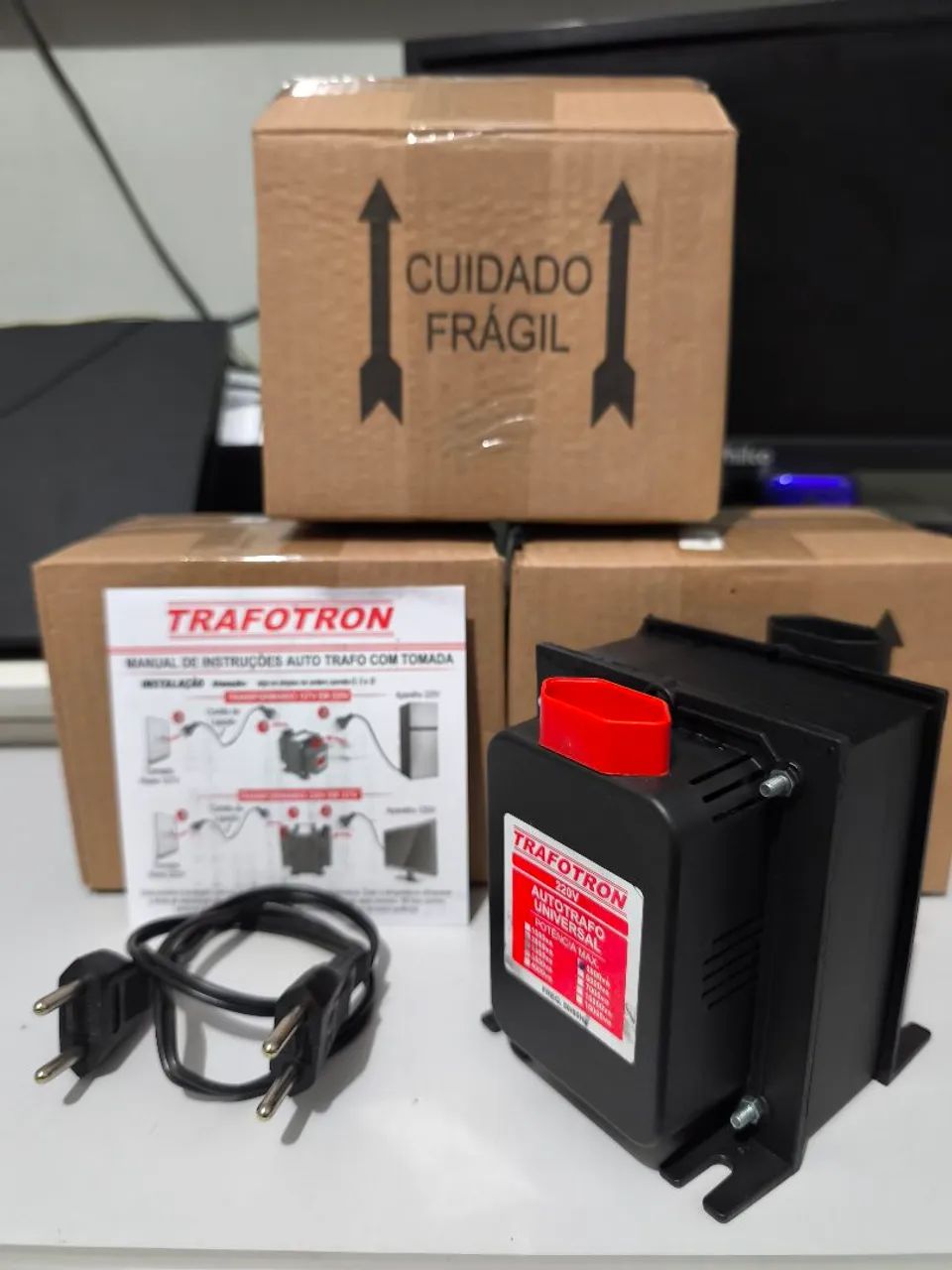Transformador Universal 5000VA 110V ? 220V - Trafotron (Novo Lacrado)