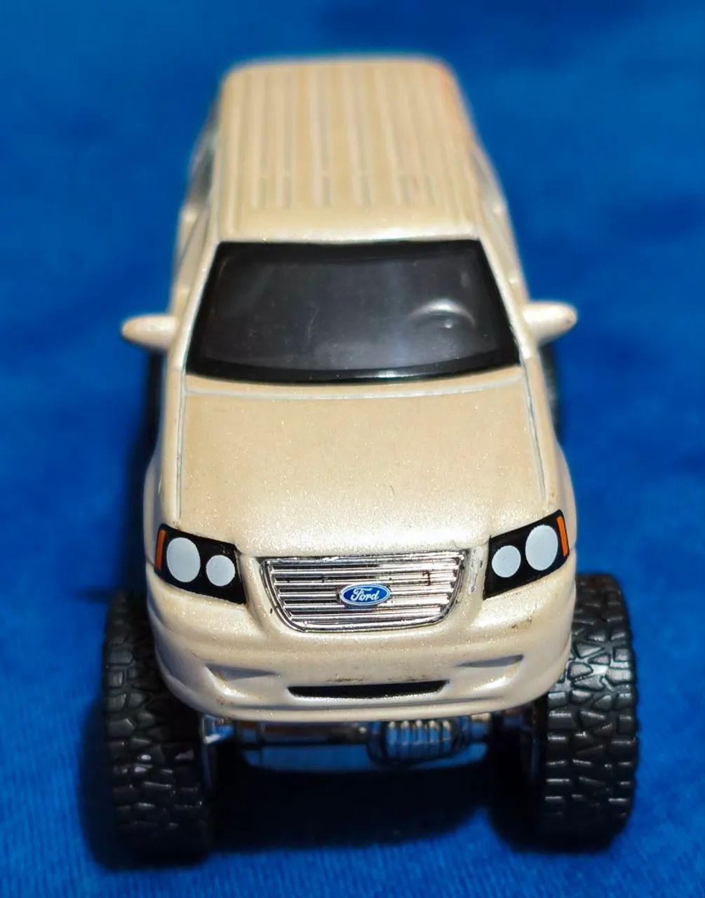 Miniatura Jada Ford Expedition - Hobbies e coleções - Sol, Indaial