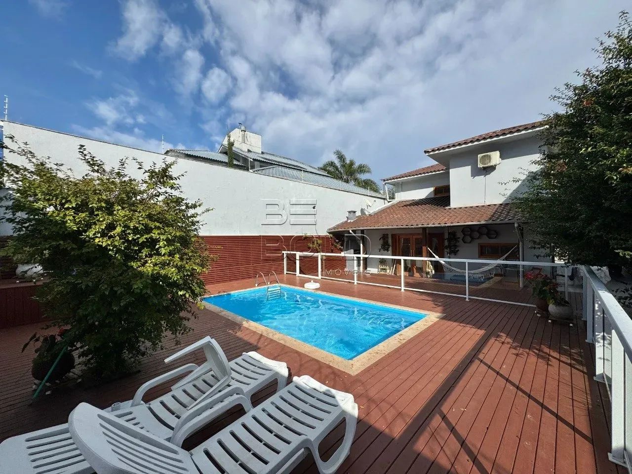 Casa com piscina e 3 dormitórios no Itaguaçu - Foto 2