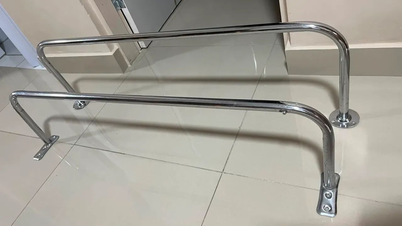 Arara de roupa inox - Foto 2
