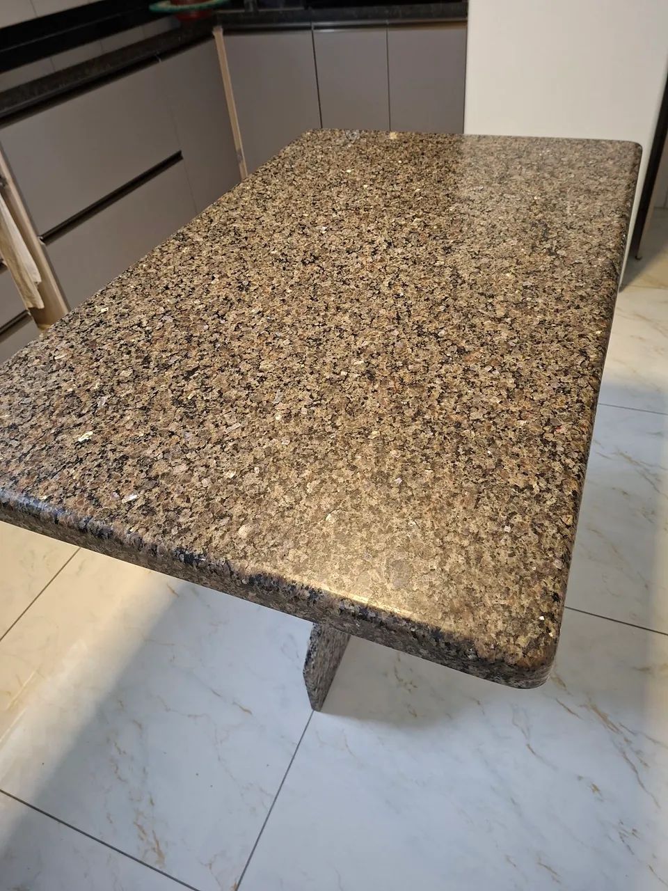 MESA DE GRANITO À VENDA - ÓTIMO CUSTO-BENEFÍCIO! - Foto 3