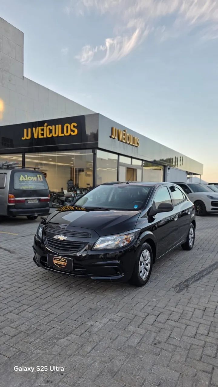 Chevrolet Onix ONIX HATCH Joy 1.0 8V Flex 5p Mec. 2019