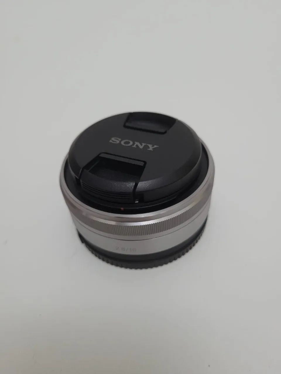 Lente Sony 16mm f2.8 - Foto 2