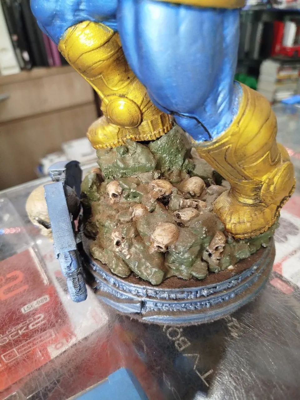 Action figure Tanos bem realista  30 cm ac trocas  - Foto 3
