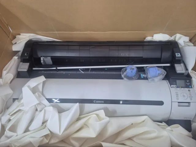 Título: Plotter Canon iPF770 A0/36" - Com Defeito - Não Sei o Problema