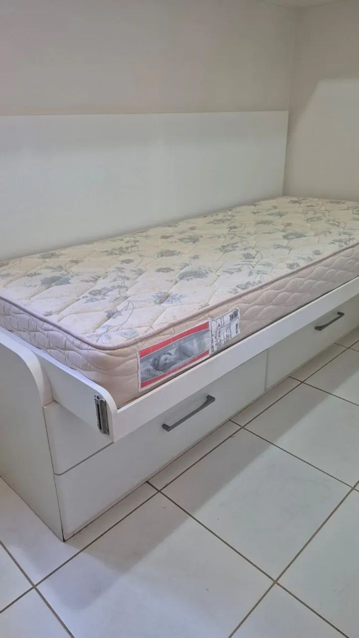 Vendo móvel com colchão embutido - Foto 2