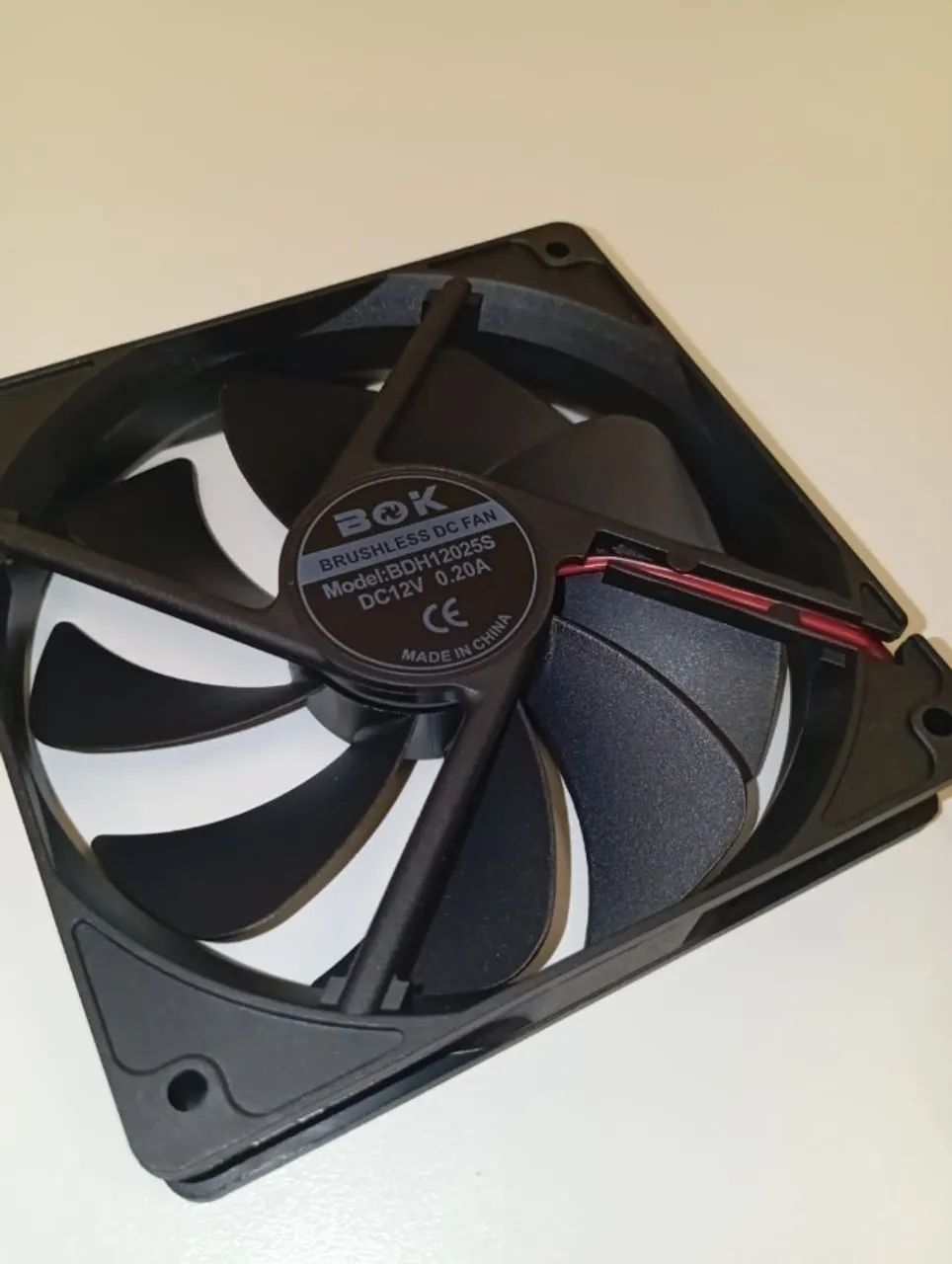 Fan p/ workstation BOK BDH1202, TGC-8025-BB-4P-MOLEX e TGC-8025S-BB-4P-MOLEX