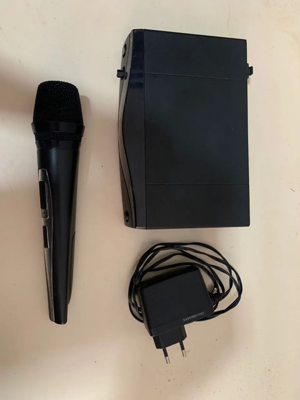 Microfone Sem Fio Profissional Bastão AKG Super Conservado