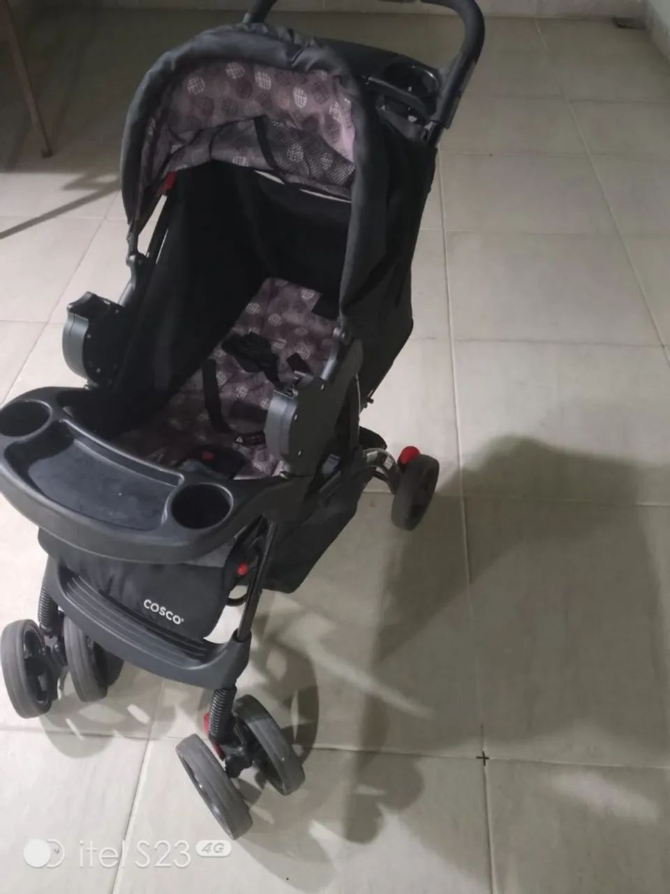 Carrinho de bebê COSCO  - Foto 4