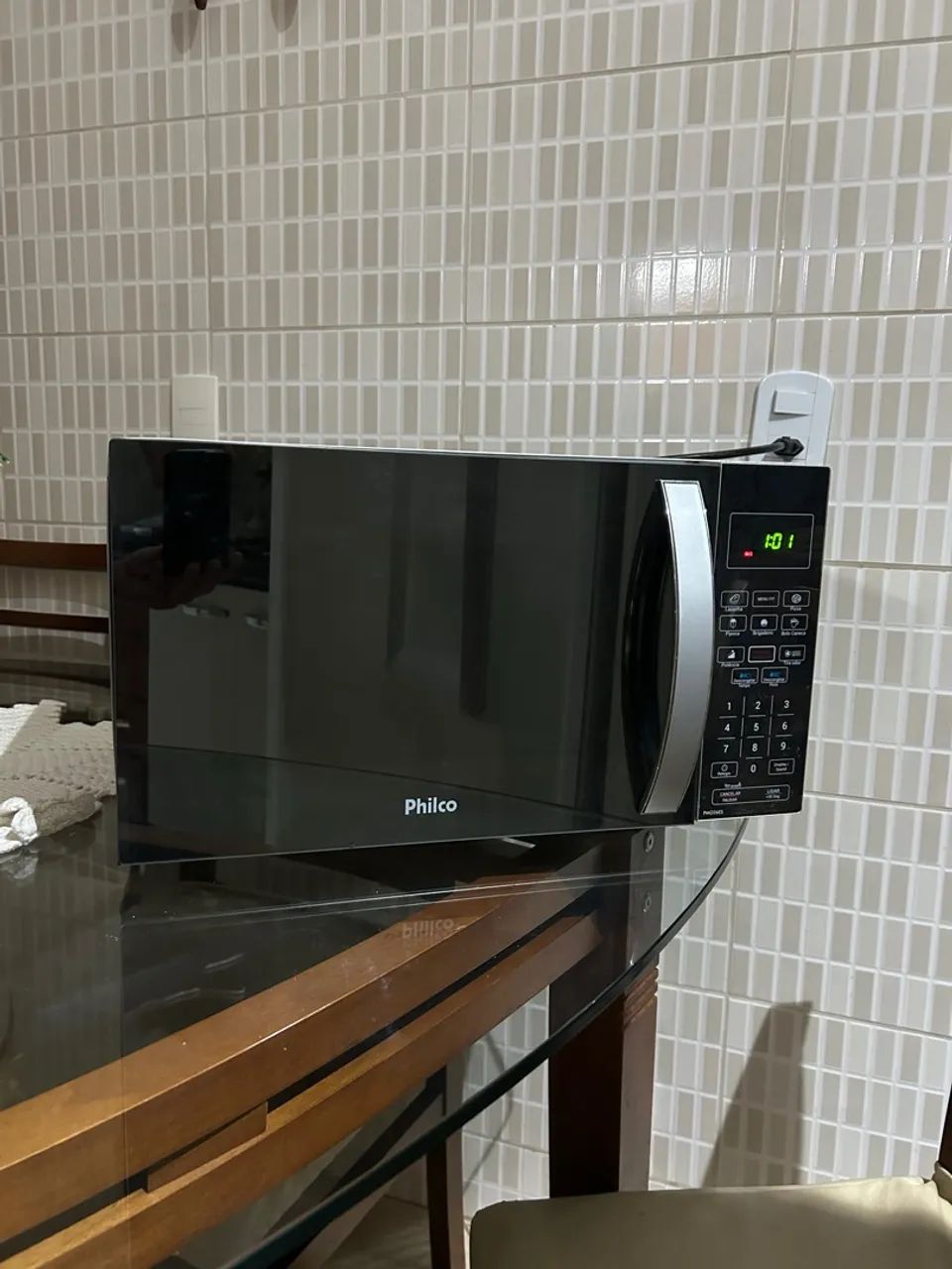 Microondas Philco espelhado 